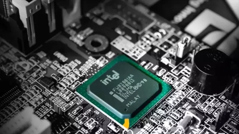 Intel's Growth Trajectory: Beyond Political Endorsements
