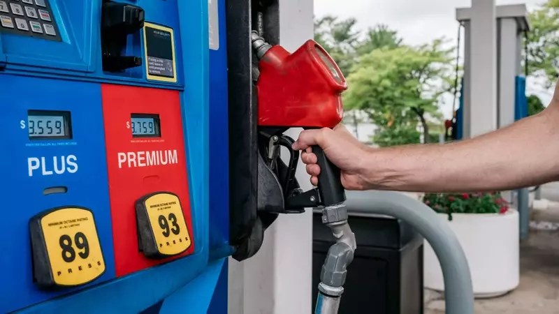 Texas Gas Price Alert: Find the Most Affordable Fuel Stations Now (Some Under $3.40)