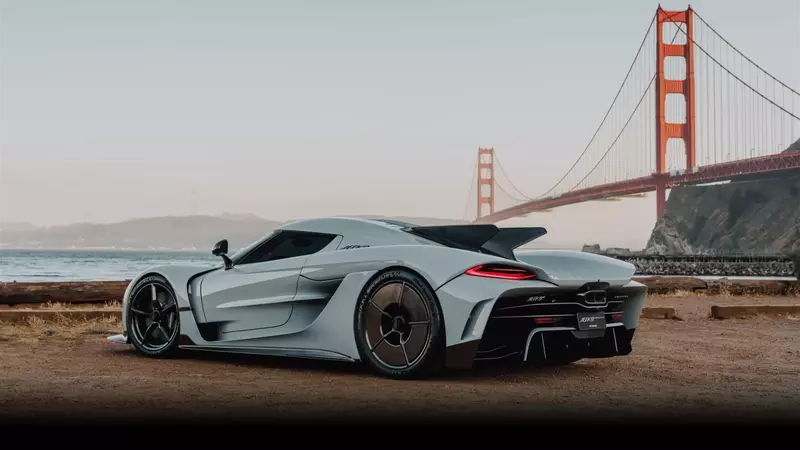 Koenigsegg Jesko Absolut: Unrivaled Speed on the Airfield