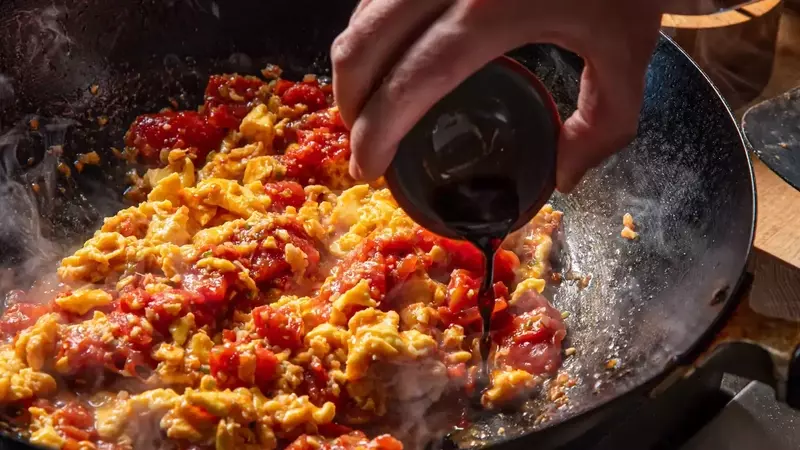 A Beloved Chinese-Inspired Scrambled Egg Dish: Tomato Egg
