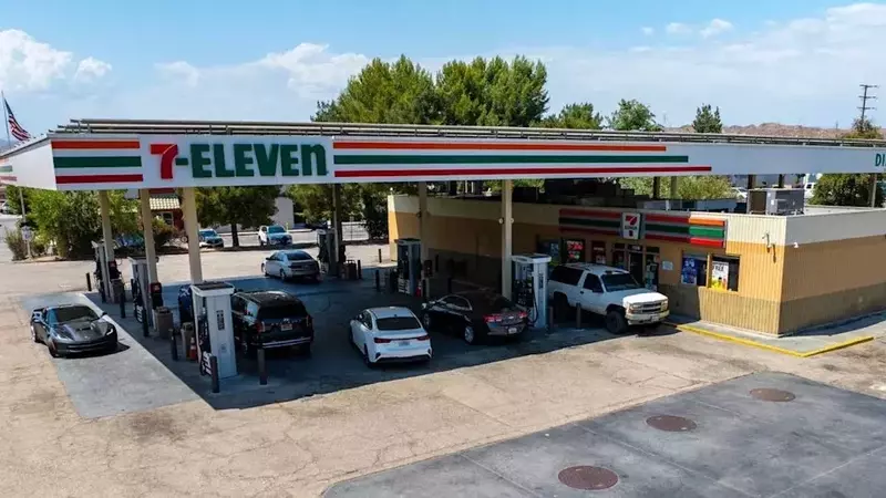7-Eleven's Fuel Discount Strategy Outpaces Competitors Amidst Fluctuating Gas Prices