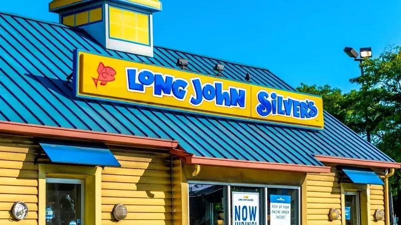 Long John Silver's Navigates Comeback with Strategic Closures and Revitalization Efforts