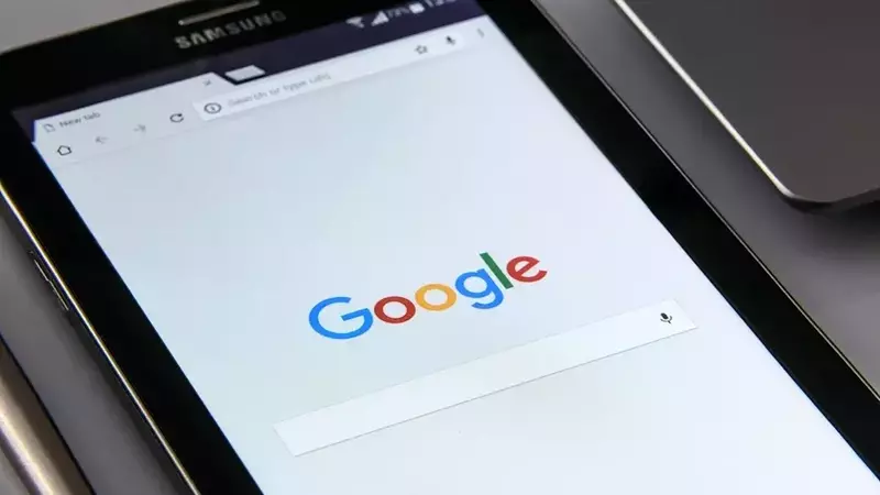 Alphabet's Strategic AI Alliance with Google Cloud and HSBC