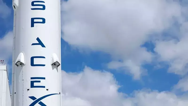 SpaceX Launches Inaugural Bond Offering Seeking $20 Billion Post-IPO