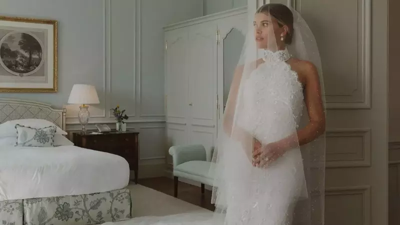 Celebrity Brides' Iconic Chanel Wedding Gowns