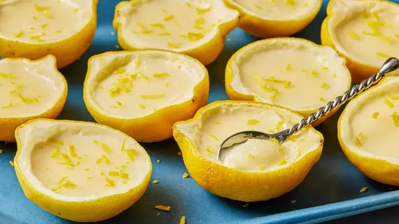 The Art of Crafting Lemon Posset: A Simple Yet Elegant Dessert