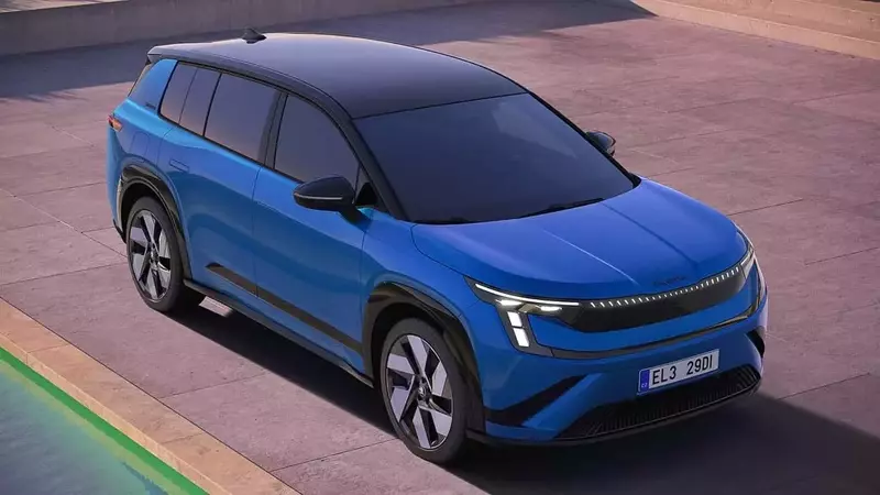 Skoda Unveils New Flagship Electric SUV: The Peaq