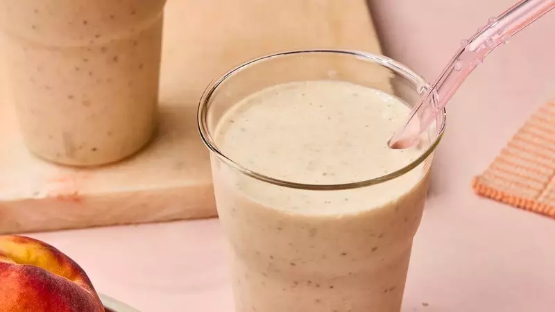 Revitalize Your Morning: The Ultimate High-Protein Peach Oatmeal Smoothie