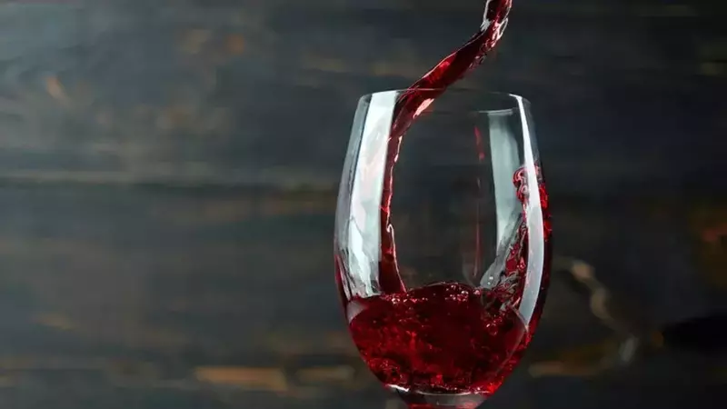 Diageo Adjusts Indian Operations Amidst Dividend Stability