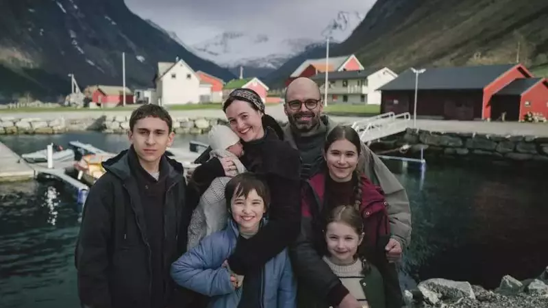Palme d'Or Winner 'Fjord' to Release in October