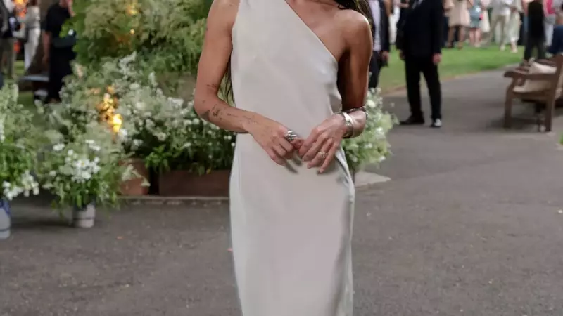 Zoë Kravitz's Bridal Style and Engagement Ring Spotlighted at London Event