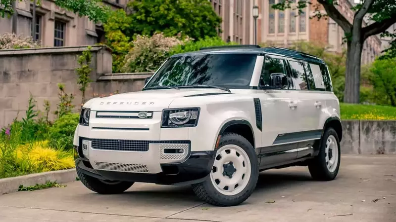 Land Rover Initiates Recall for Over 250,000 SUVs Due to Airbag Deployment Concerns