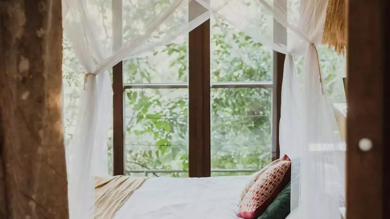 Unforgettable Romantic Retreats: Top Airbnb Honeymoon Destinations Worldwide