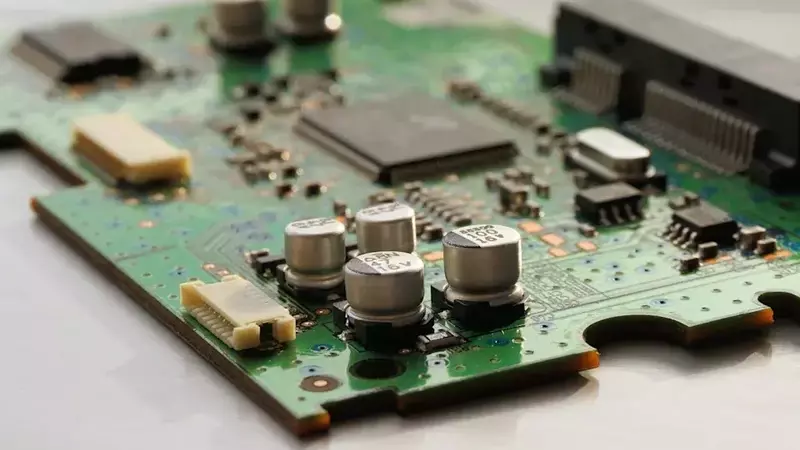 Amazon to Offer Trainium AI Chips to External Clients, Boosting Marvell's Role