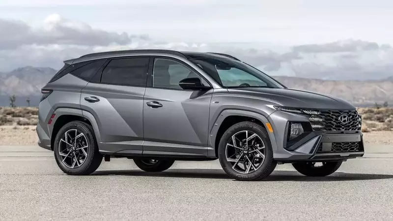 Hyundai Recalls 96,000 SUVs for Faulty Displays