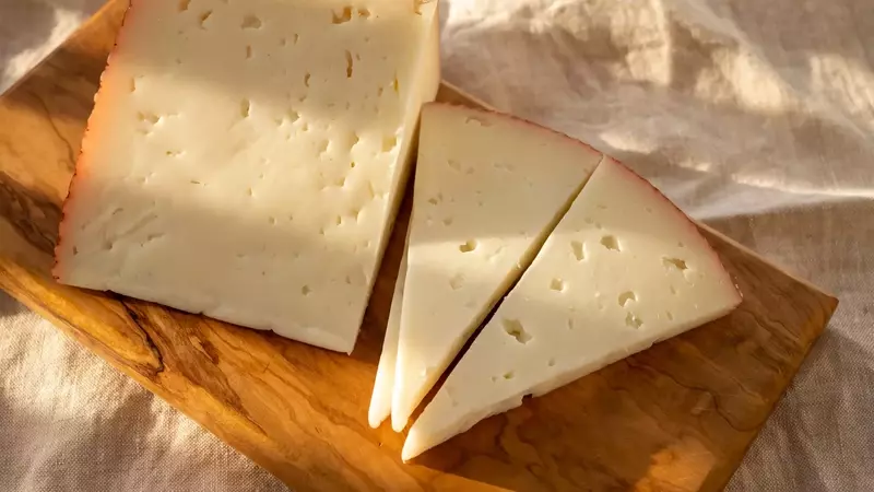 Richiami Alimentari: Formaggio Val di Fiemme e Pesto Rosso De Cecco Sotto Esame