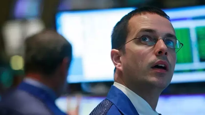 Nike's Potential Exit from Dow Jones: Tesla or Airbnb to Replace?