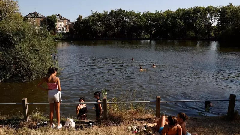 Embracing Nature's Romance: The Allure of Outdoor Dates