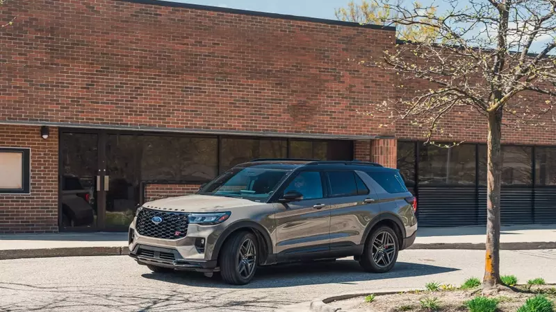 Choosing the Optimal 2026 Ford Explorer Trim: A Comprehensive Guide