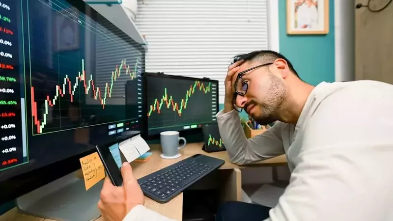 Strategy Inc. Stock Experiences Significant June Decline