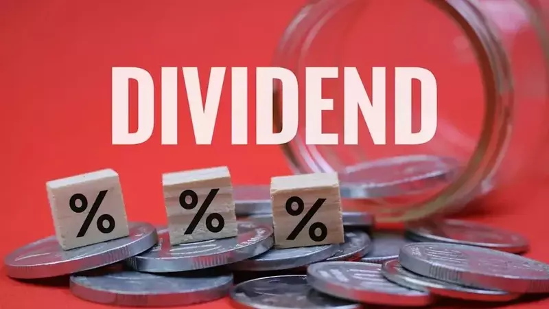 Dividend Aristocrats Fortify SCHD's Income Stream This Year