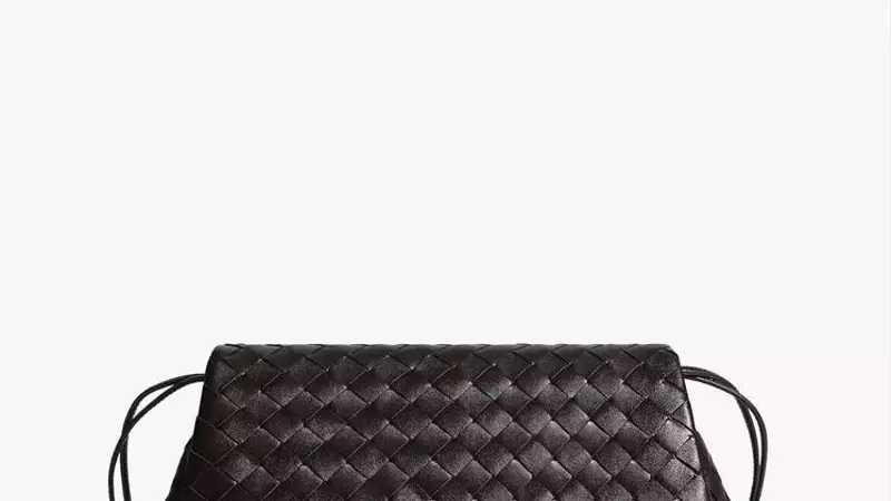 A Comprehensive Guide to Bottega Veneta's Iconic Handbags