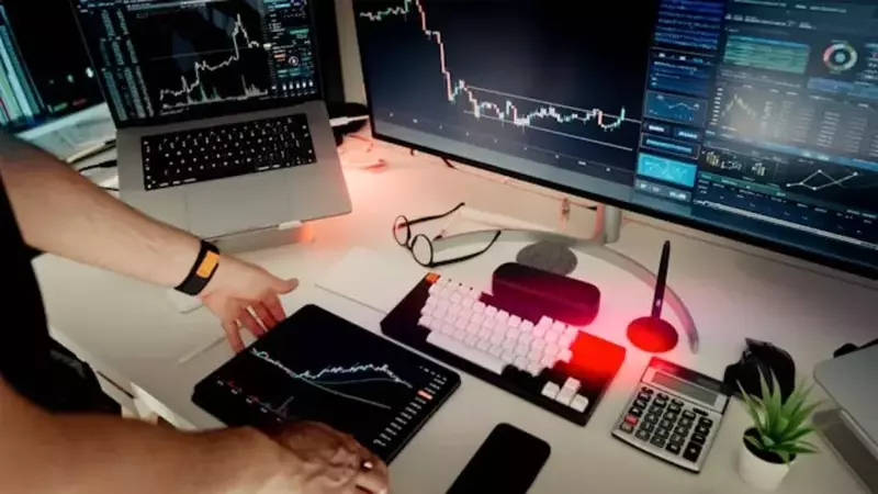 CoreWeave Inc. (CRWV) Experiences Significant Stock Drop Following Jim Cramer's Endorsement