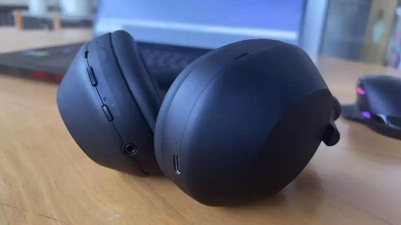 Free Software Transforms Sony Headphones into PC Gaming Head Trackers