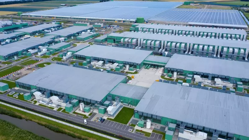 AI Data Centers Poised to Outpace Traditional Servers in Power Consumption by 2027