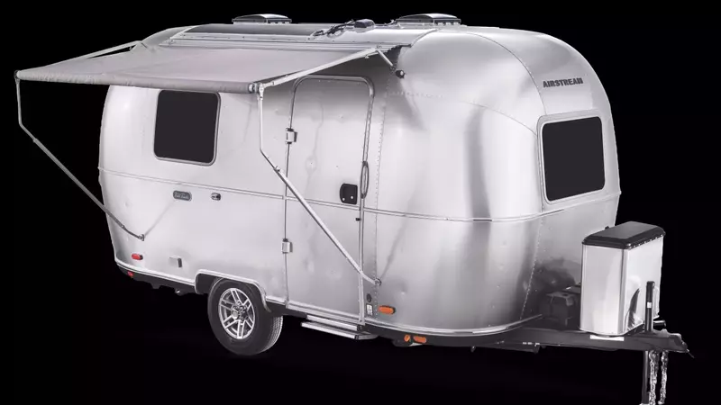 Airstream Introduces New Entry-Level World Traveler 17RB Travel Trailer