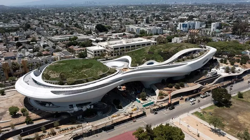 Lucas Museum Offers Free Access to Local Residents