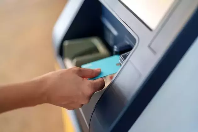 Diebold Nixdorf: Navigating Growth and Challenges in the Retail and Banking Sectors