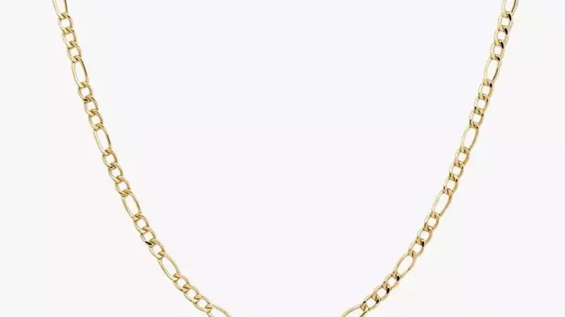 The Ultimate Guide to Men's Jewelry: Chains, Bracelets, Rings, and Earrings for Every Style