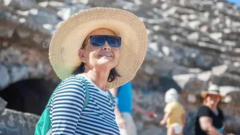 Retiring in Greece: A Practical Guide for Americans on a $2,800 Monthly Budget