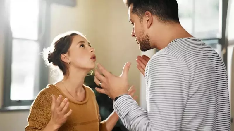 Financial Transparency: A Married Couple's Struggle with Separate Finances and a Past-Due Mortgage