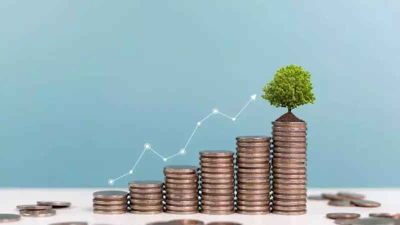 Early Saving Triumphs Over Delayed, Larger Contributions for Retirement Growth