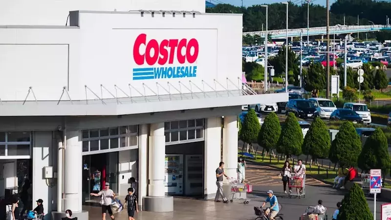 Costco Employee's Journey to Millionaire Status Through Steady Employment and Comprehensive Benefits