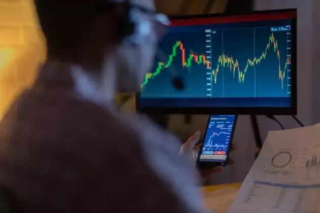 Navigating Markets: Fiscal Flows, Fed Policy, and Risk Assets