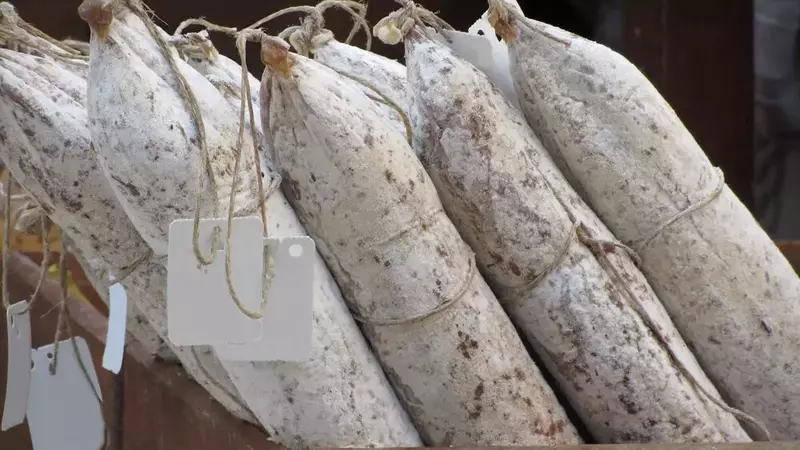 Ritiro di Salami per Rischio Microbiologico: Dettagli e Precauzioni