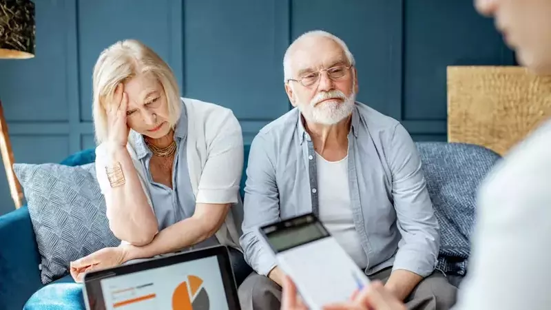 Annuities in Retirement Planning: Weighing the Pros and Cons