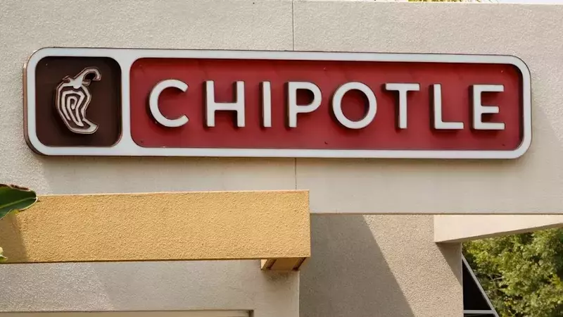 Chipotle Expands to Mexico with First Restaurant Opening in Monterrey
