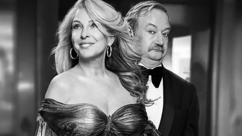 New Cast Members Join Gender-Swapped 'Present Laughter' Production