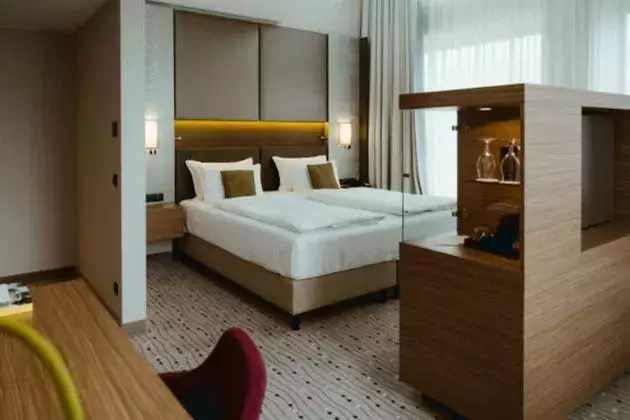 Preferred Shares of Hotel REITs Offer Superior Value