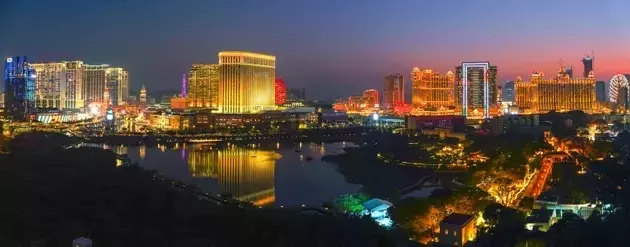 Wynn Resorts Faces Headwinds from Macau's Slowing Market and Heightened Competition