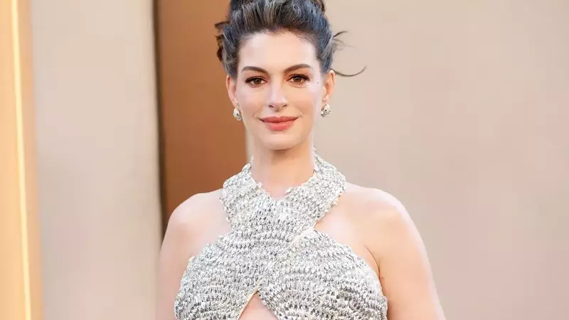 Anne Hathaway's Epic Baby Surprise on "Today"