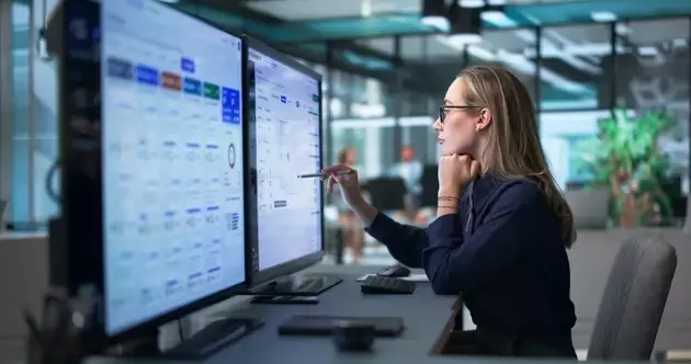 Tech Sector Pullback Gains Momentum