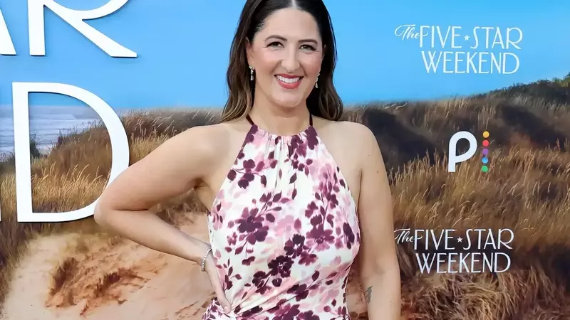 D'Arcy Carden's Unexpected Zoom Moment with Comedy Icons