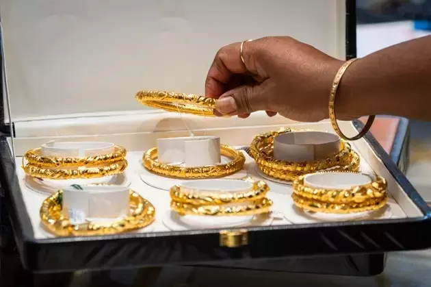 India's Gold Market Navigates Price Fluctuations and Shifting Demand