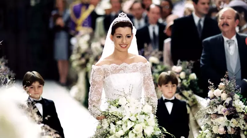 Anne Hathaway Shares 'Princess Diaries 3' Development Update