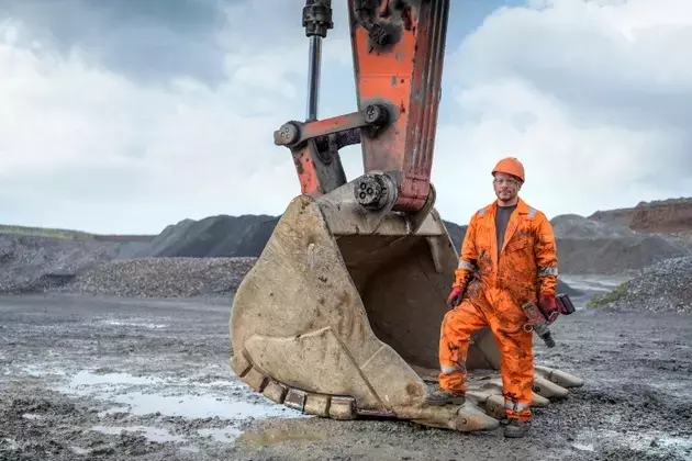 Sandvik's Shifting Fortunes: From Buy to Hold Amidst Market Volatility
